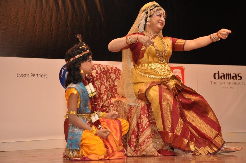 DANCE OF INDIA DR PADMA 2011 (33)