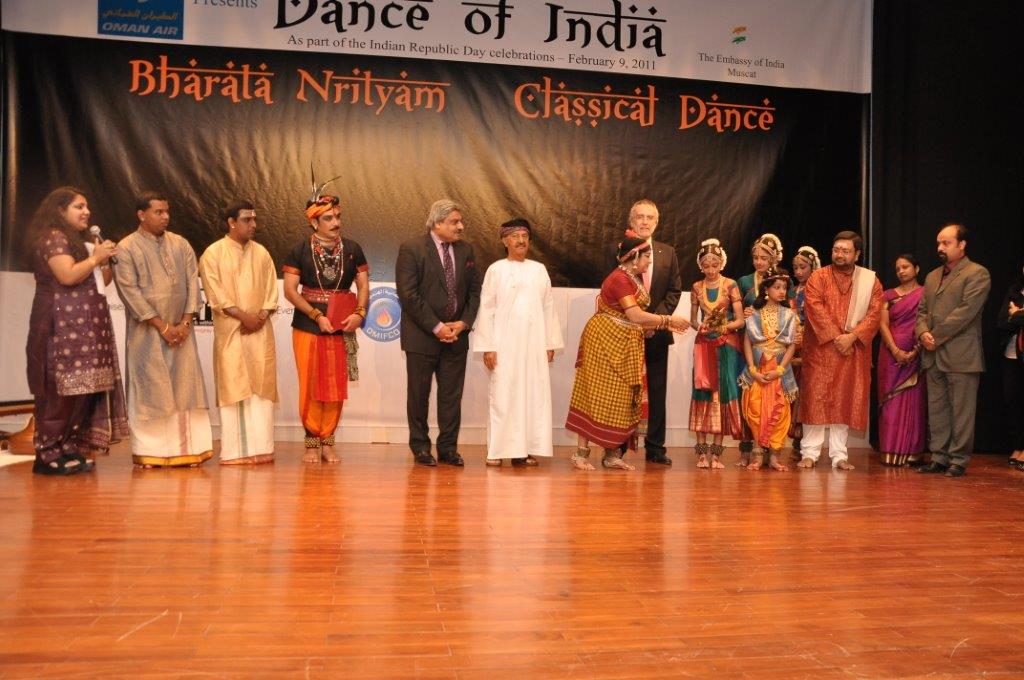DANCE OF INDIA DR PADMA 2011 (7)