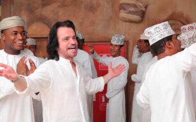 Yanni in Oman in aid of the visually challenged