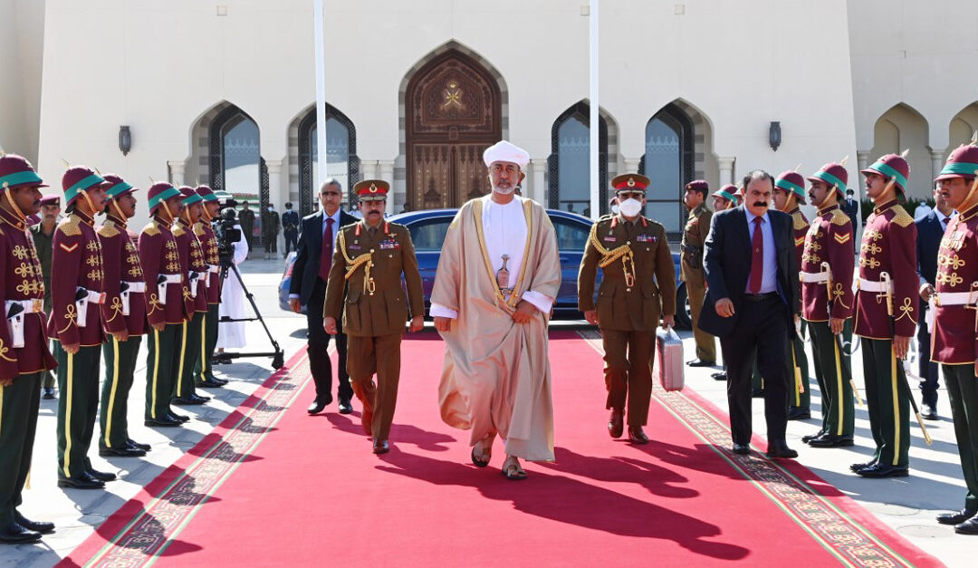 HM The Sultan heads to Qatar