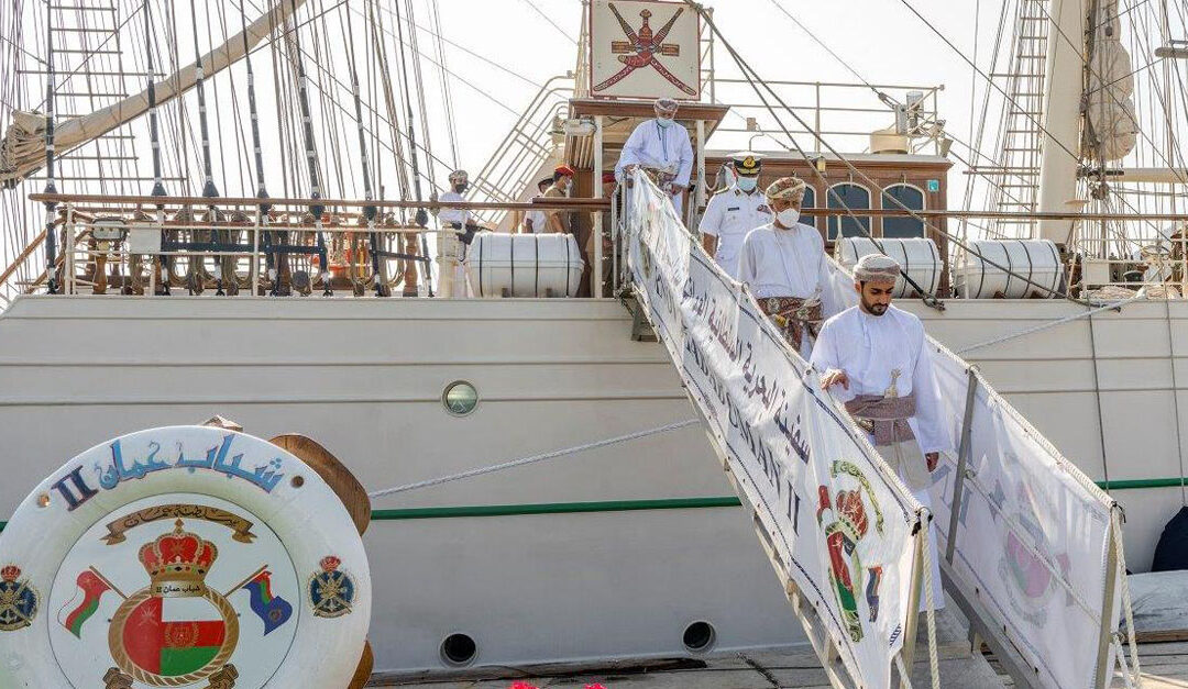 HH Sayyid Theyazin sees off Shabab Oman II prior to Vessel’s Maritime Tour