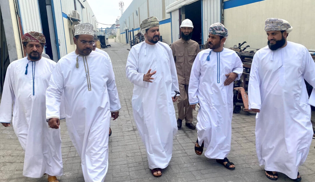 Minister visits Nizwa Industrial City