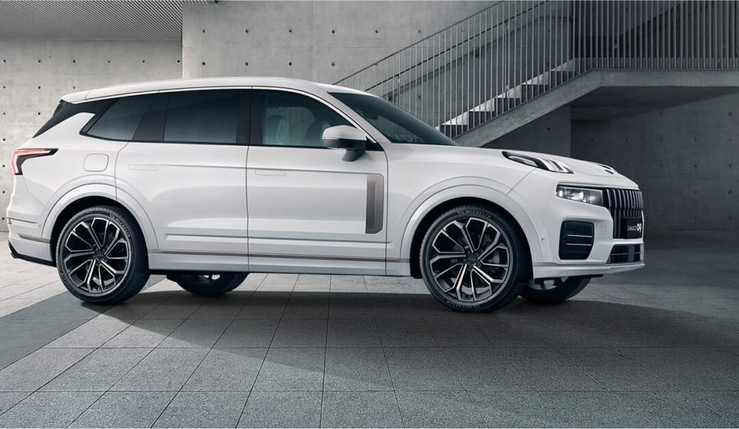 Experience luxury on every adventure – with Lynk & Co 09