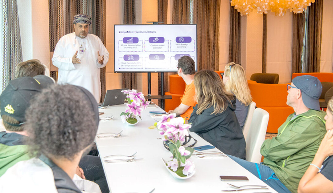 Information Ministry hosts international media professionals in Dhofar Governorate