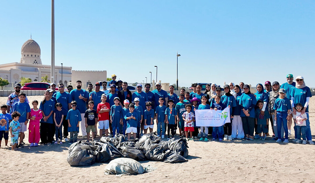 Alizz Islamic Bank organises beach clean-up in collaboration with ESO